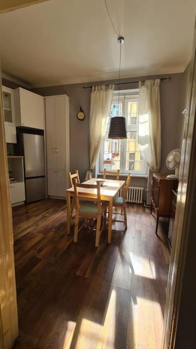 Your Royal 2 Bedroom City Center Stay Beograd Ngoại thất bức ảnh