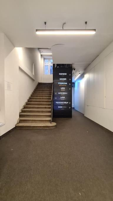 Your Royal 2 Bedroom City Center Stay Beograd Ngoại thất bức ảnh