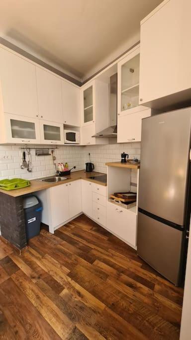 Your Royal 2 Bedroom City Center Stay Beograd Ngoại thất bức ảnh